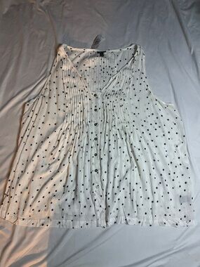 NWT Torrid 3 Star Print Tank